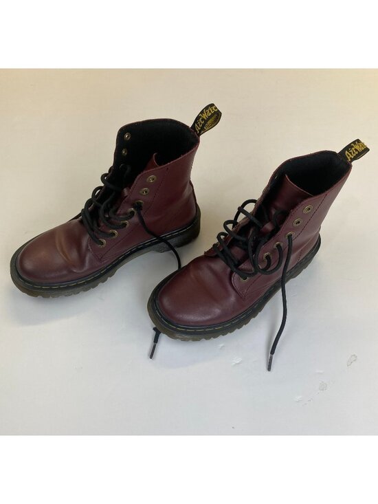 Dr. Martens Boots Cherry  AIRWAIR Combat Style Women\'s  Size 7 U.S. Style AW004 main image 10